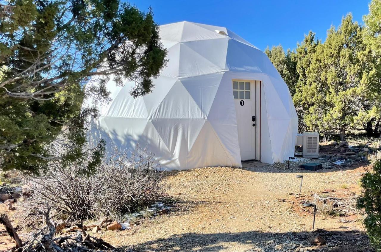 Hotel Blue Mountain Domes - The Wow Experience Monticello Exterior foto